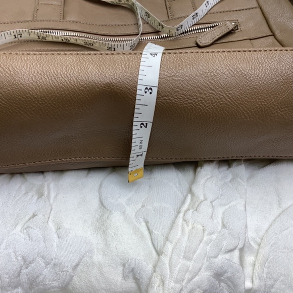 GUC Nine West Taupe hand shoulder bag - Picture 12 of 14